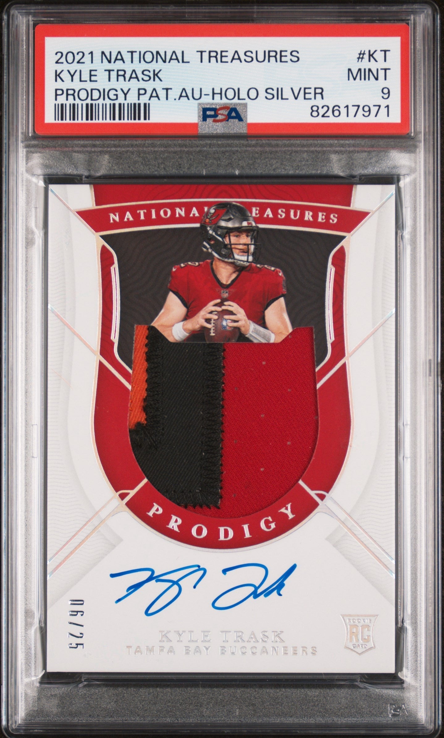 2021 Panini National Treasures Patch Auto Holo Silver /25 Kyle Trask PSA 9