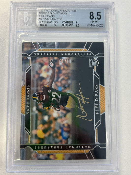 2021 National Treasures Rookie Signatures Field Pass #9 Najee Harris BGS 8.5